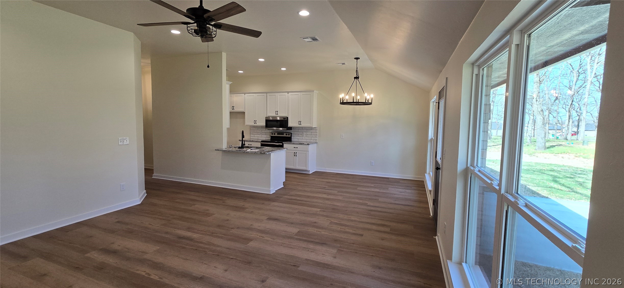 529 E Oak Tree Avenue Perkins OK 74059