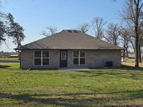 529 E Oak Tree Avenue Perkins OK 74059