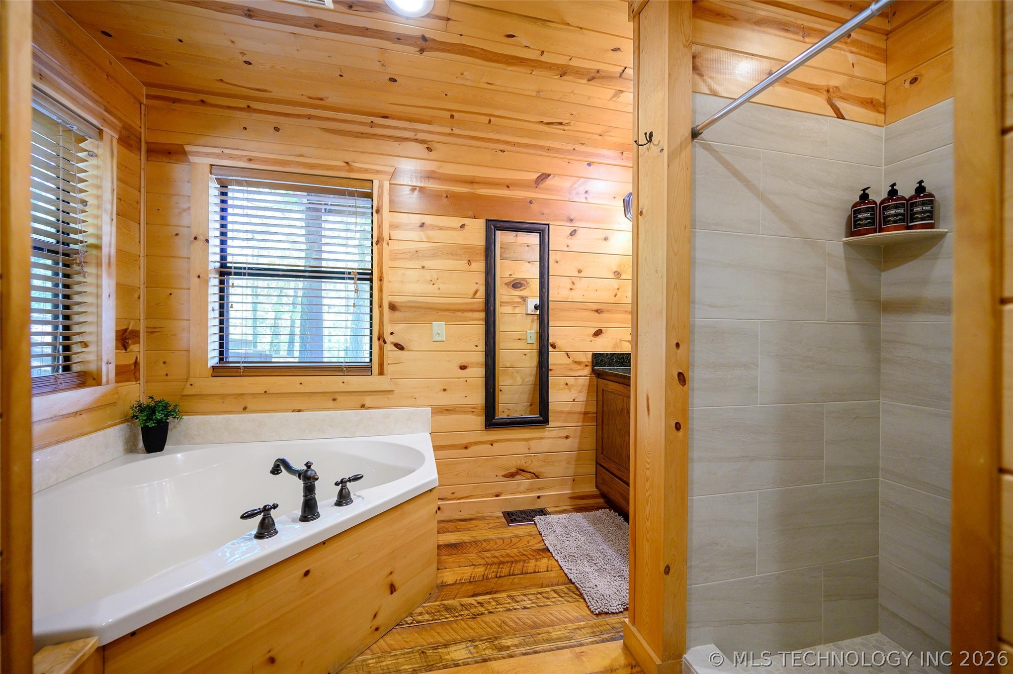475 Southern Hills Circle Broken Bow OK 74728