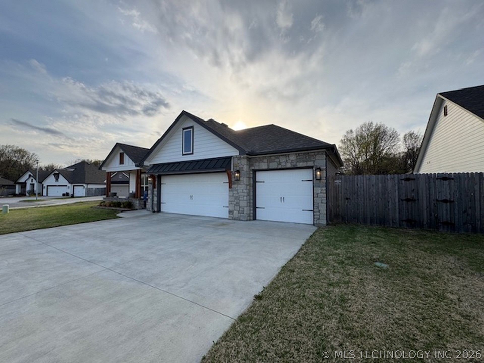 2912 S 6th Place Broken Arrow OK 74012
