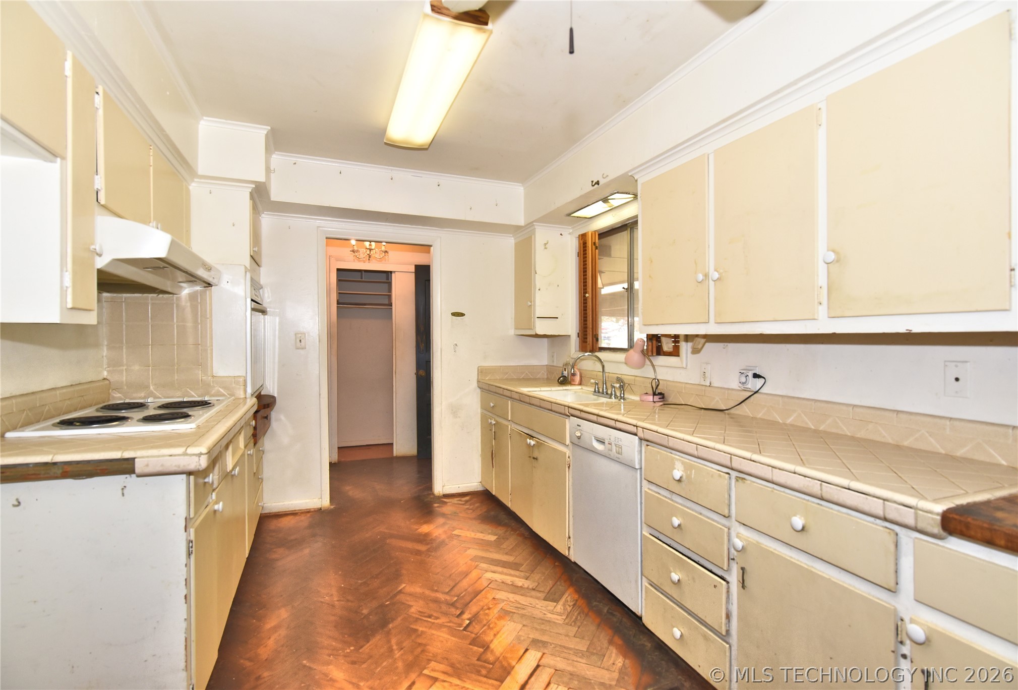 4659 E 55th Place Tulsa OK 74135