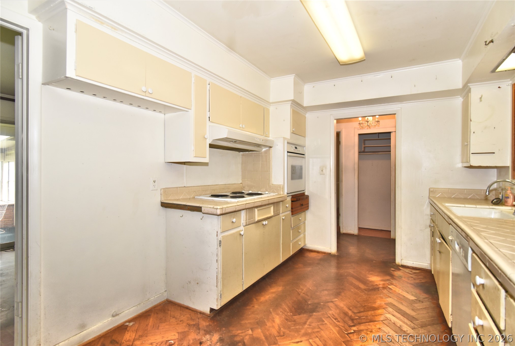 4659 E 55th Place Tulsa OK 74135