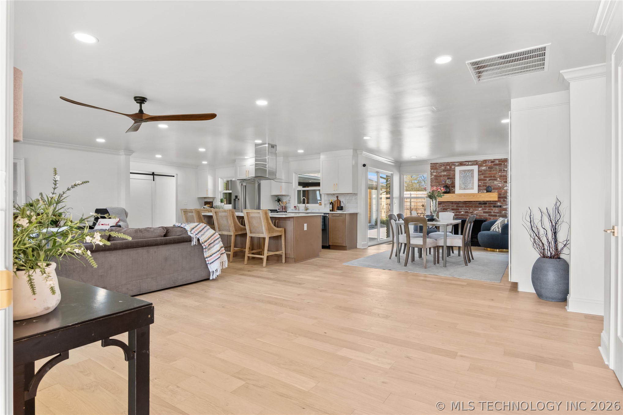 4197 E 47th Place Tulsa OK 74135