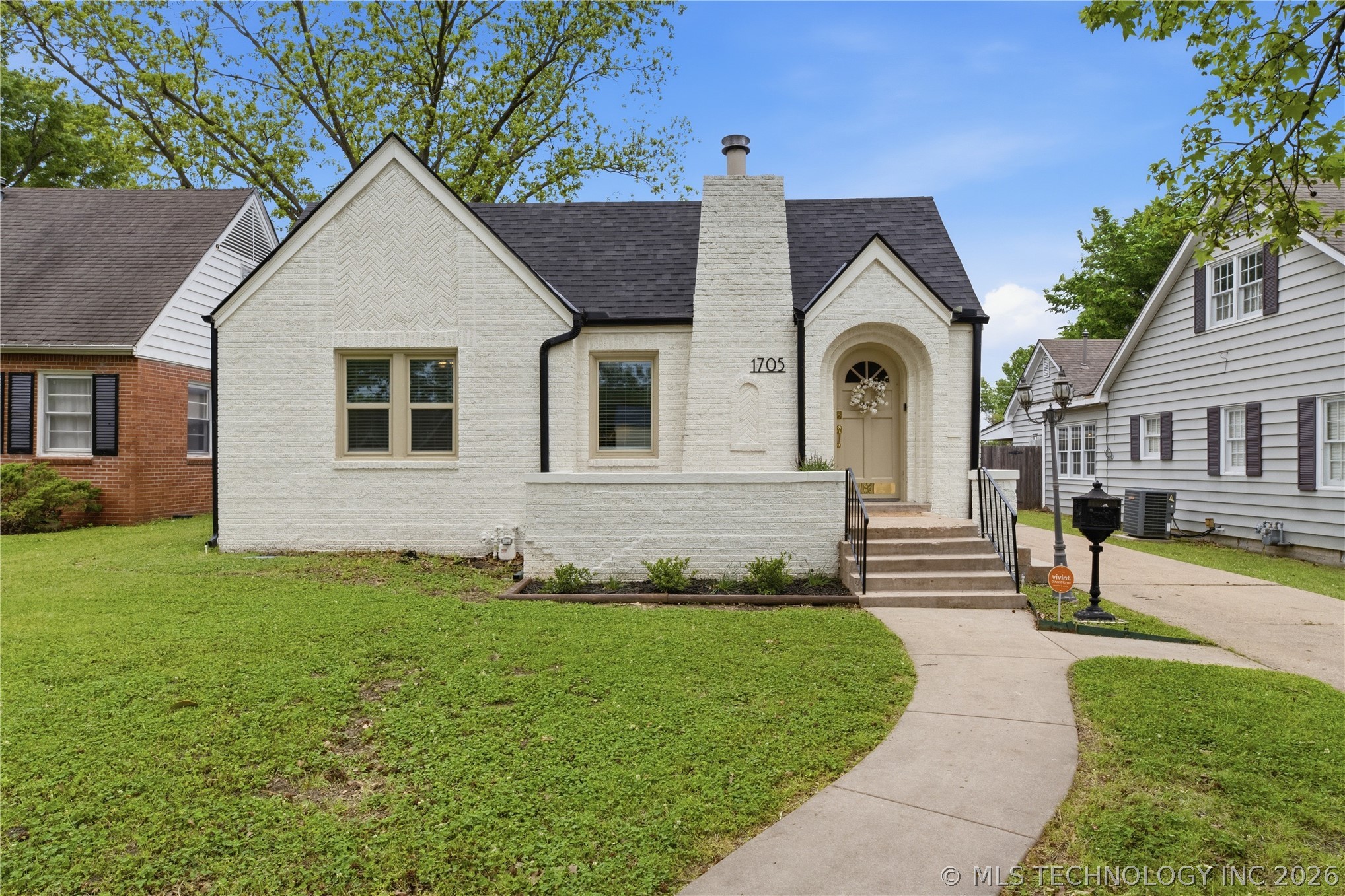 1705 S Johnstone Avenue Bartlesville OK 74003