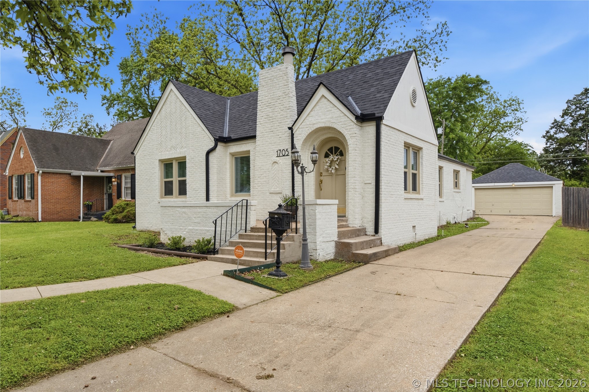 1705 S Johnstone Avenue Bartlesville OK 74003