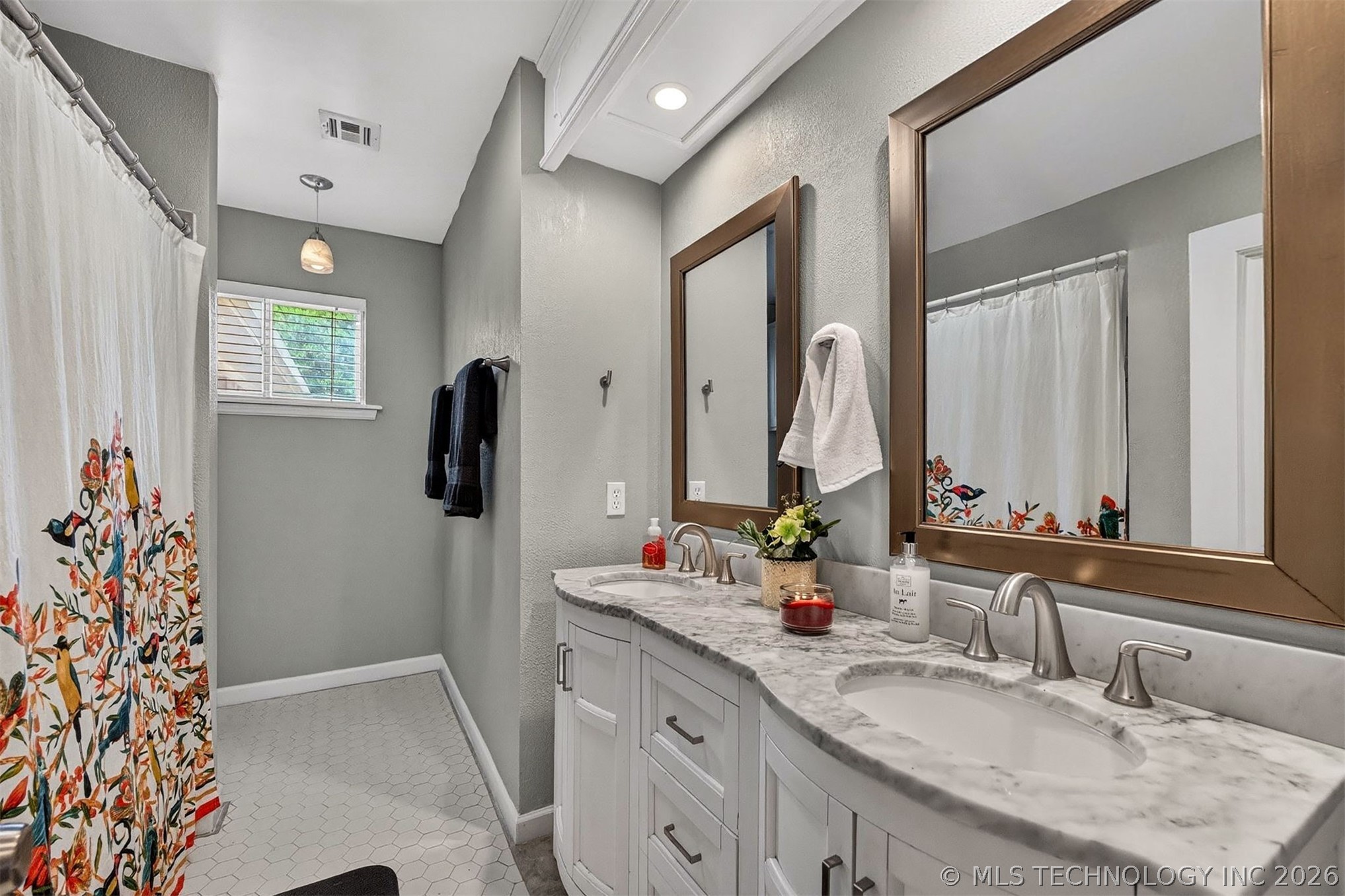 8621 E 38th Place Tulsa OK 74145