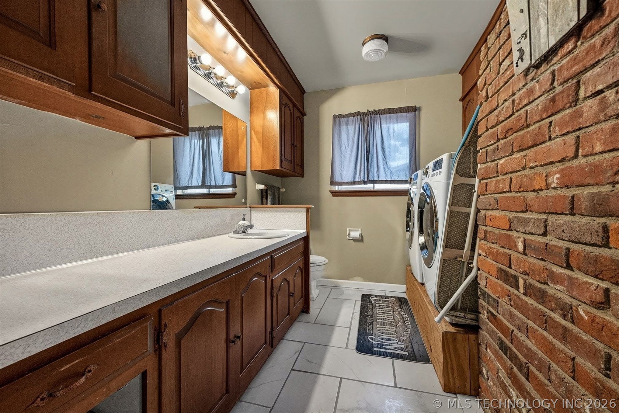 8621 E 38th Place Tulsa OK 74145