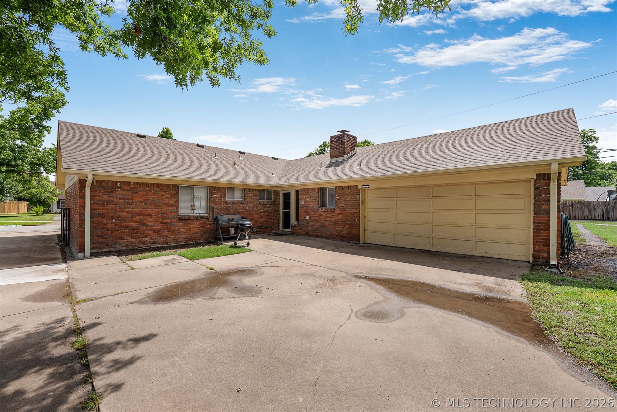 8621 E 38th Place Tulsa OK 74145
