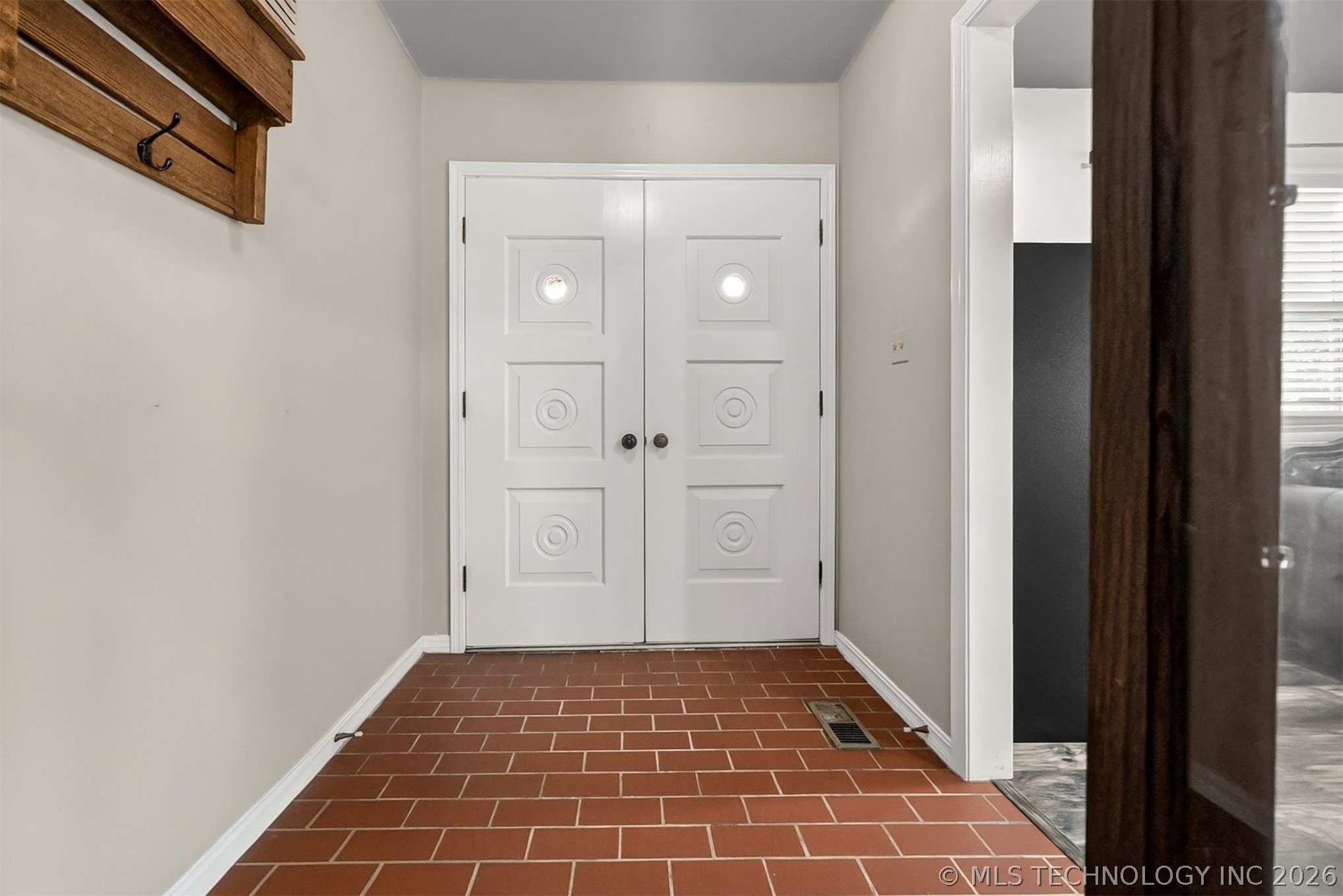 8621 E 38th Place Tulsa OK 74145