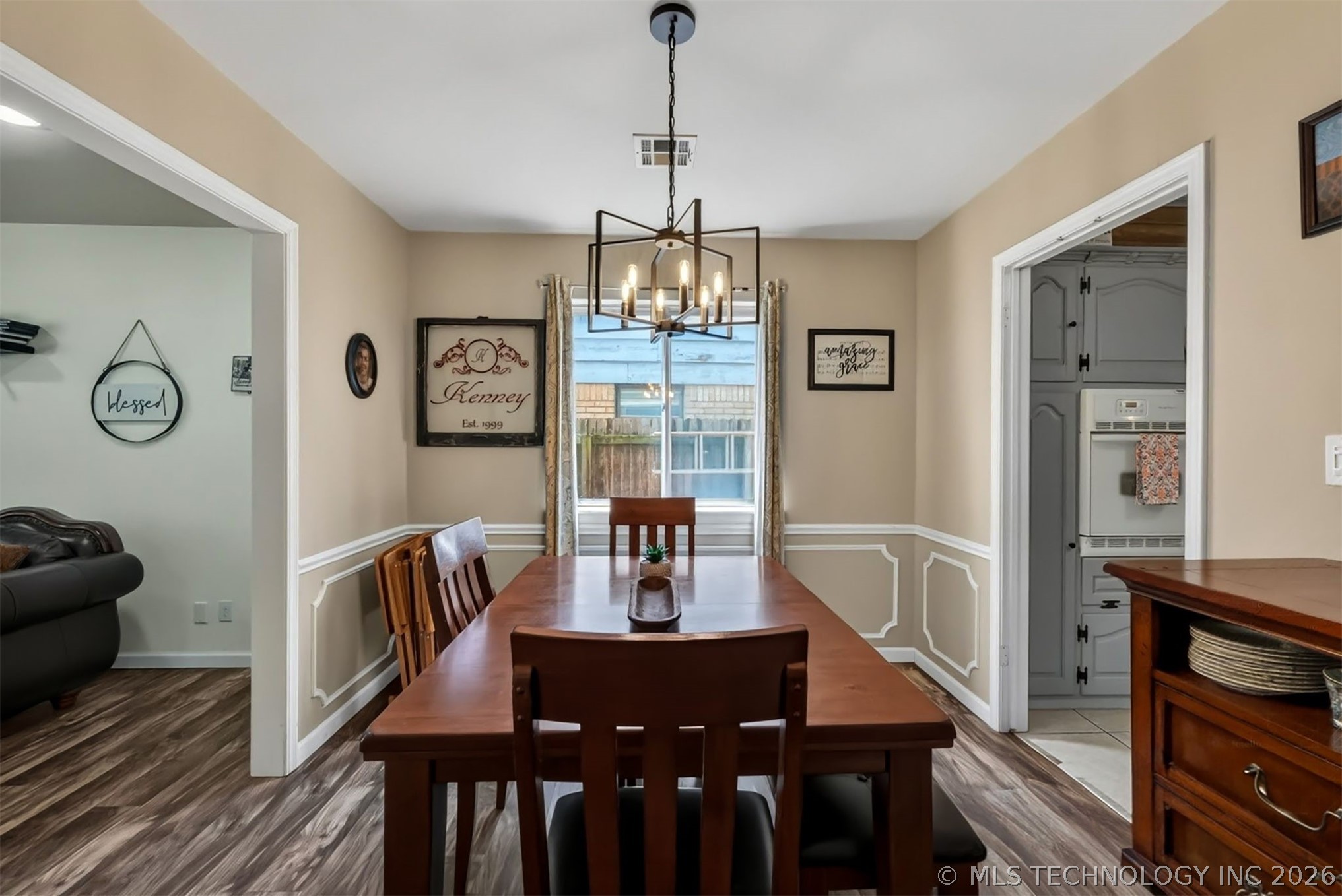 8621 E 38th Place Tulsa OK 74145