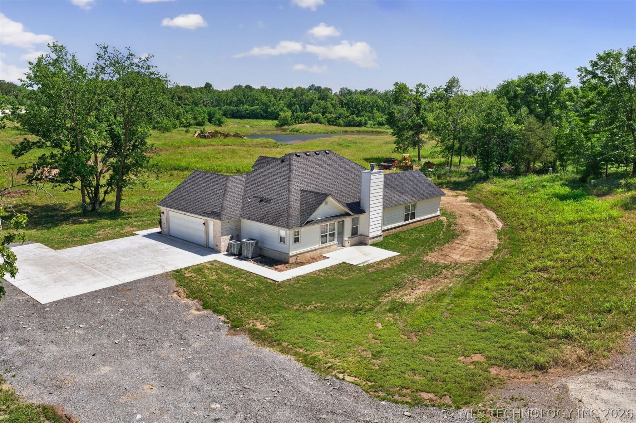 8590 E State Highway 20 Claremore OK 74019