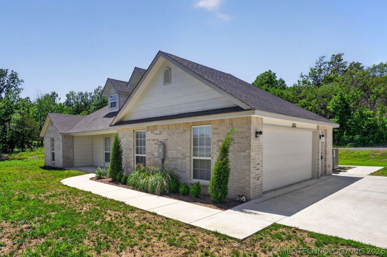 8590 E State Highway 20 Claremore OK 74019