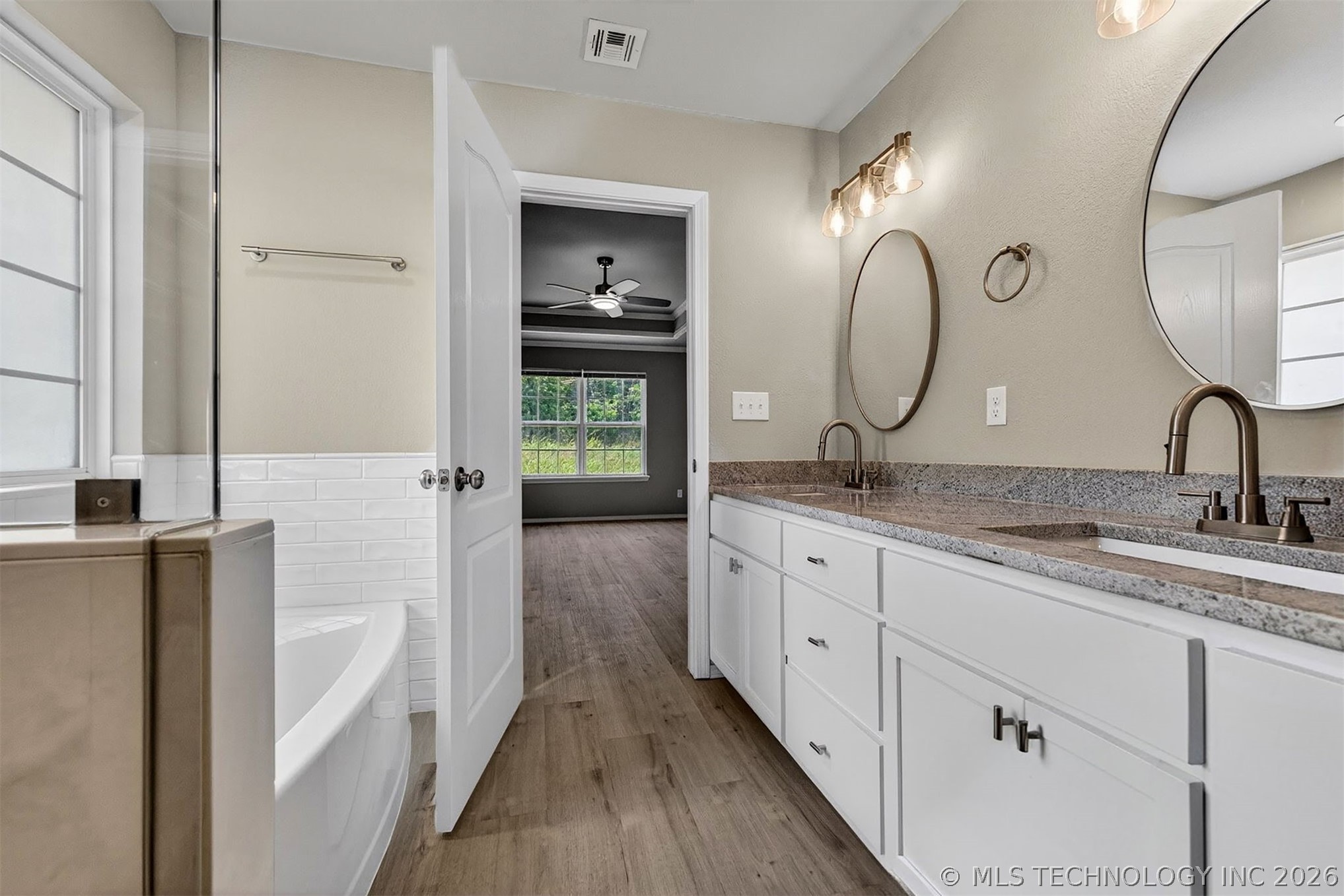 8590 E State Highway 20 Claremore OK 74019