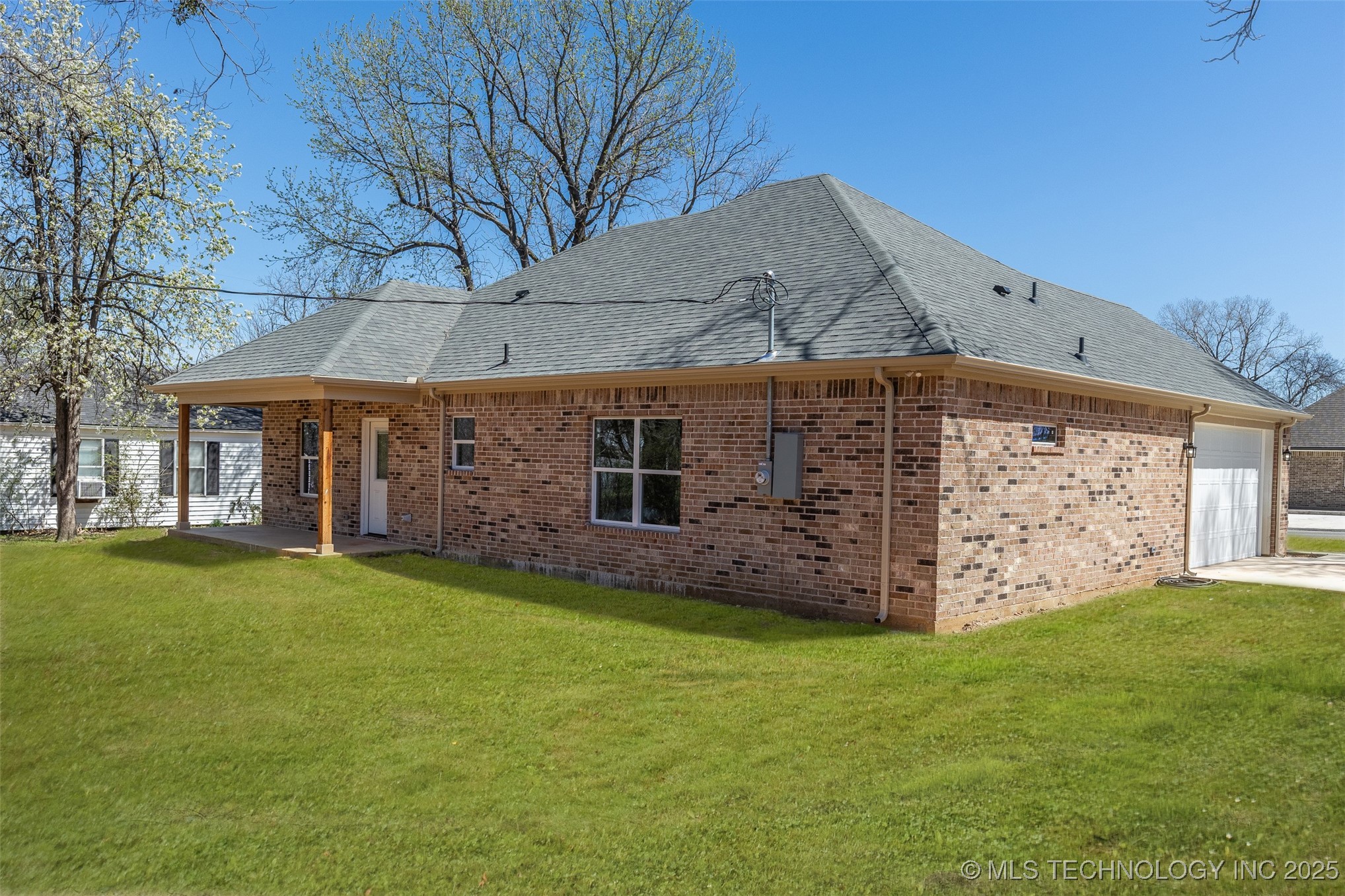 401 N 3rd Street Calera OK 74730