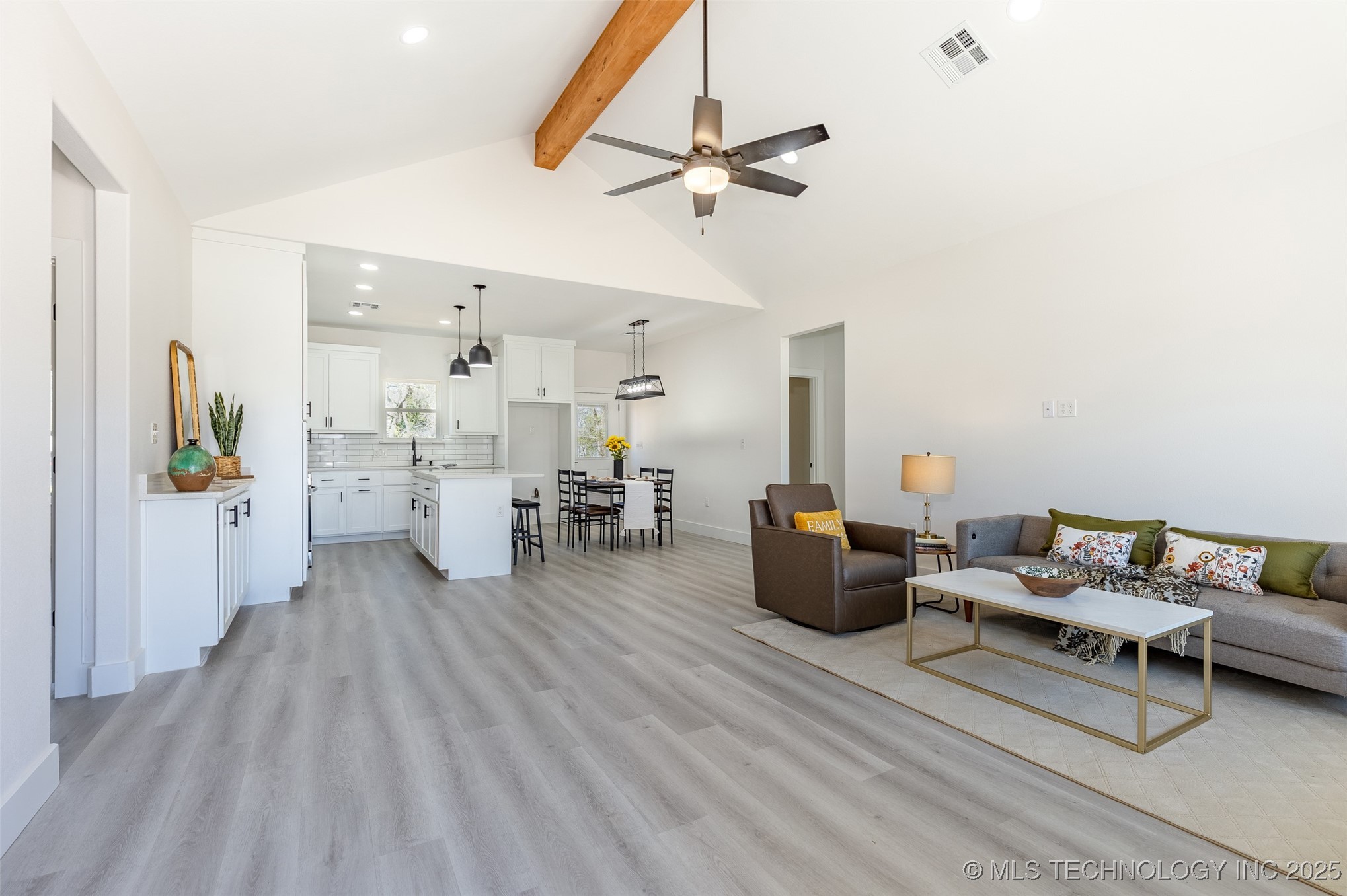 401 N 3rd Street Calera OK 74730