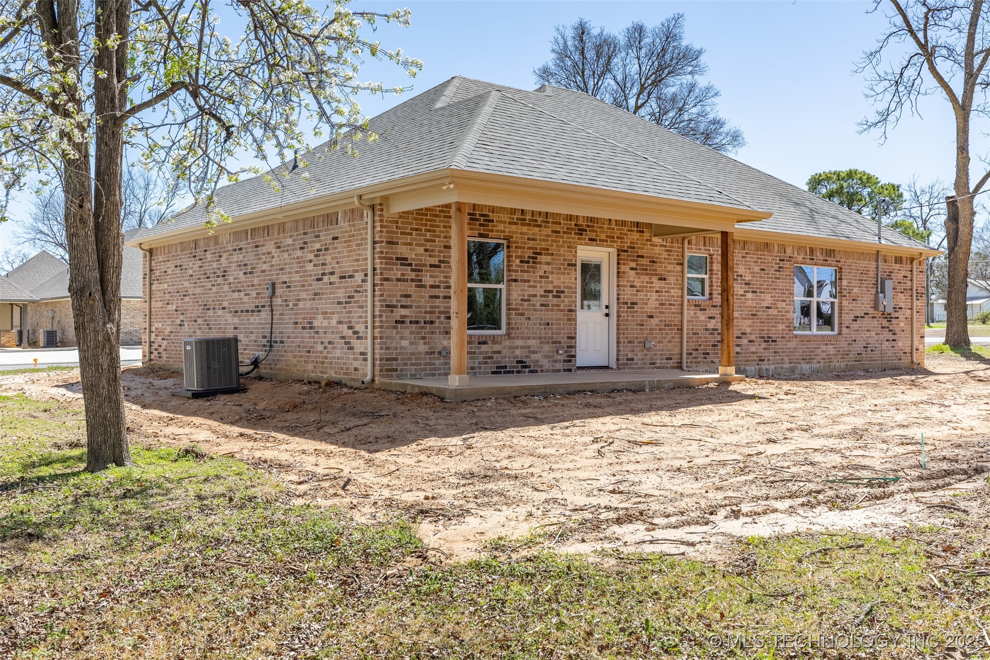 401 N 3rd Street Calera OK 74730