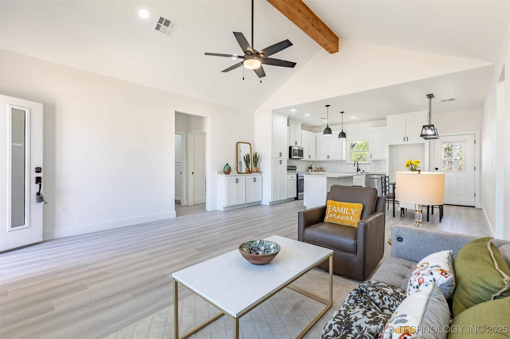 401 N 3rd Street Calera OK 74730