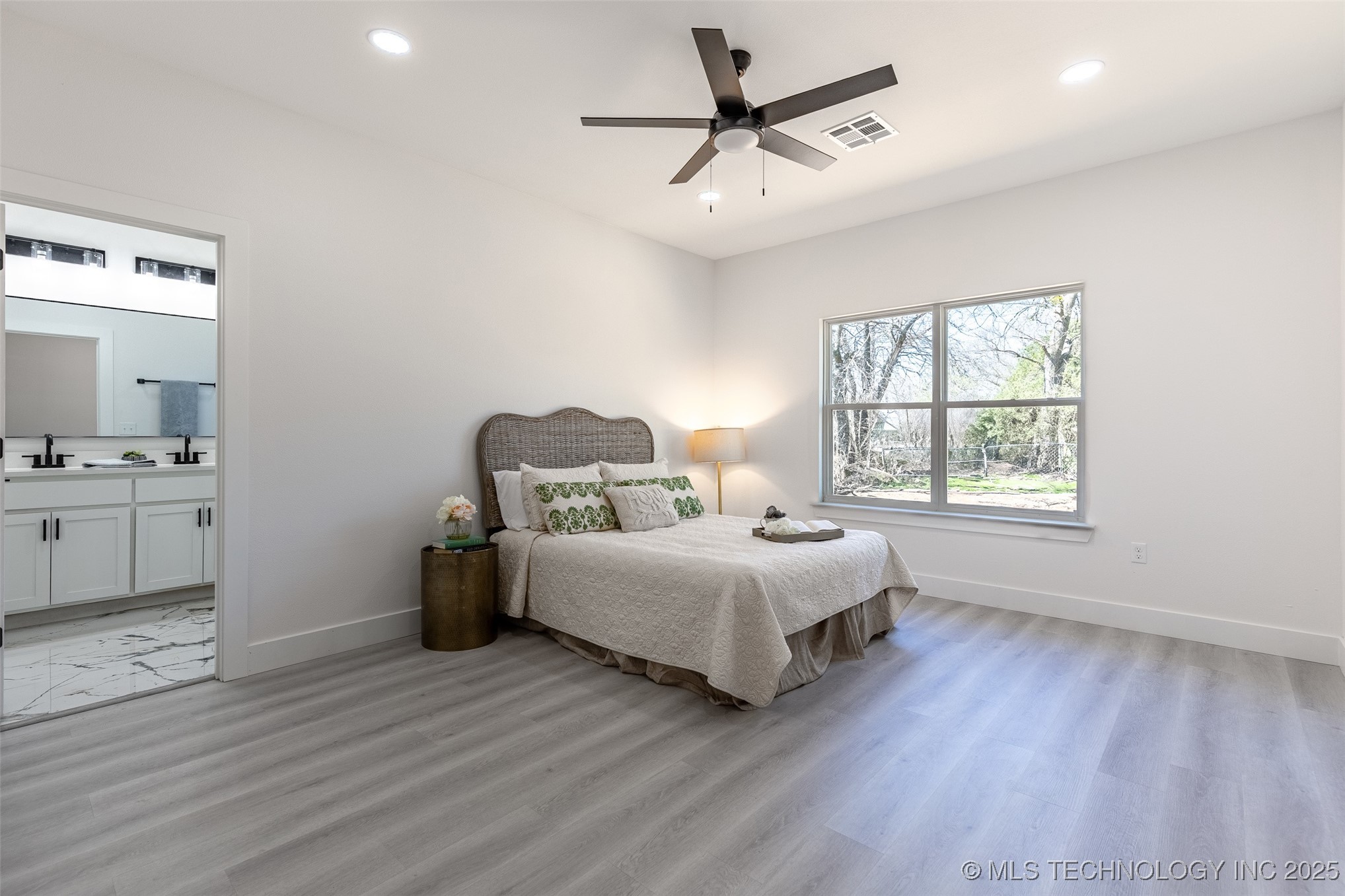 401 N 3rd Street Calera OK 74730