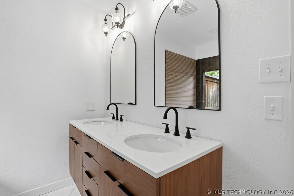 8401 S Fawnwood Court Broken Arrow OK 74011
