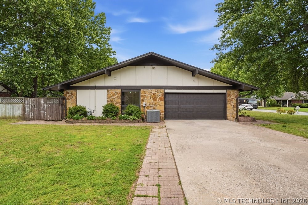 8401 S Fawnwood Court Broken Arrow OK 74011