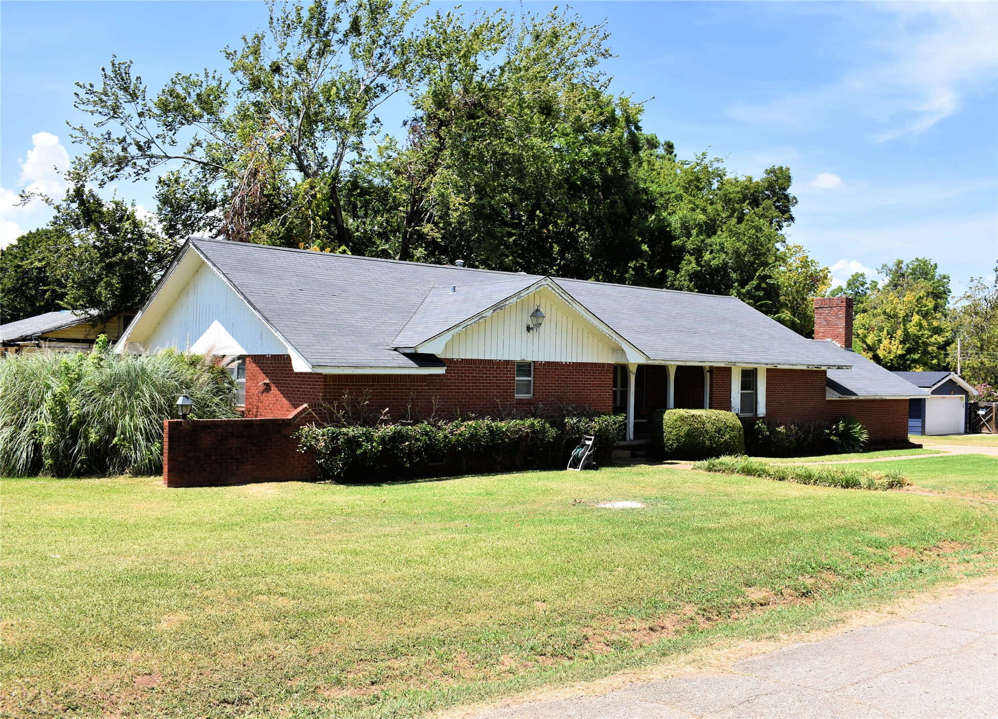 1110 S 4 Street Hugo OK 74743