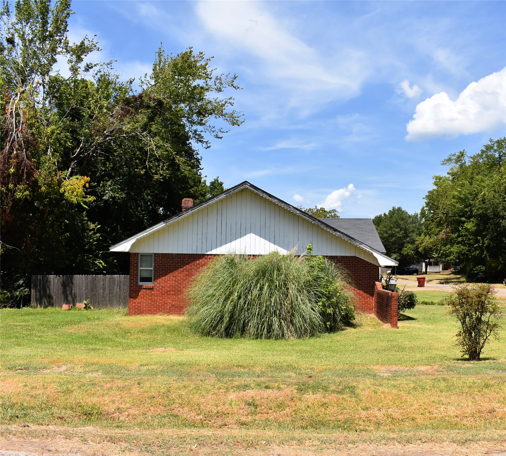 1110 S 4 Street Hugo OK 74743