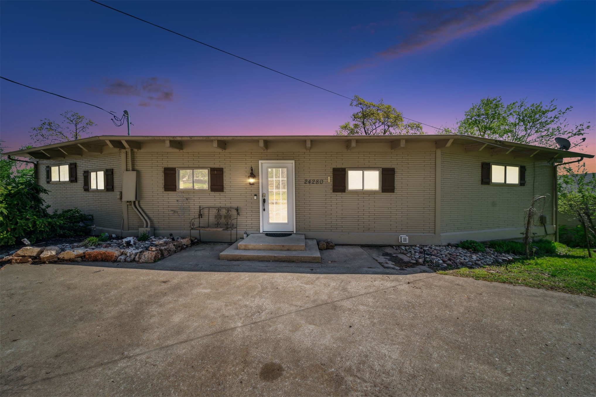 24280 S 610 Drive Grove OK 74344