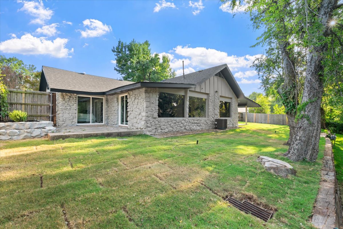 6021 E 55th Street Tulsa OK 74135