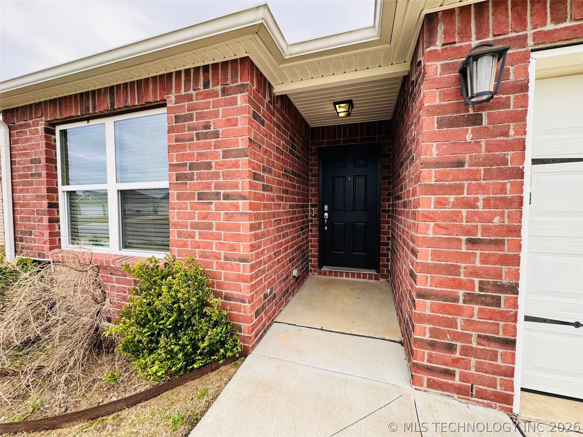 14236 N 73rd Eastavenue Collinsville OK 74021