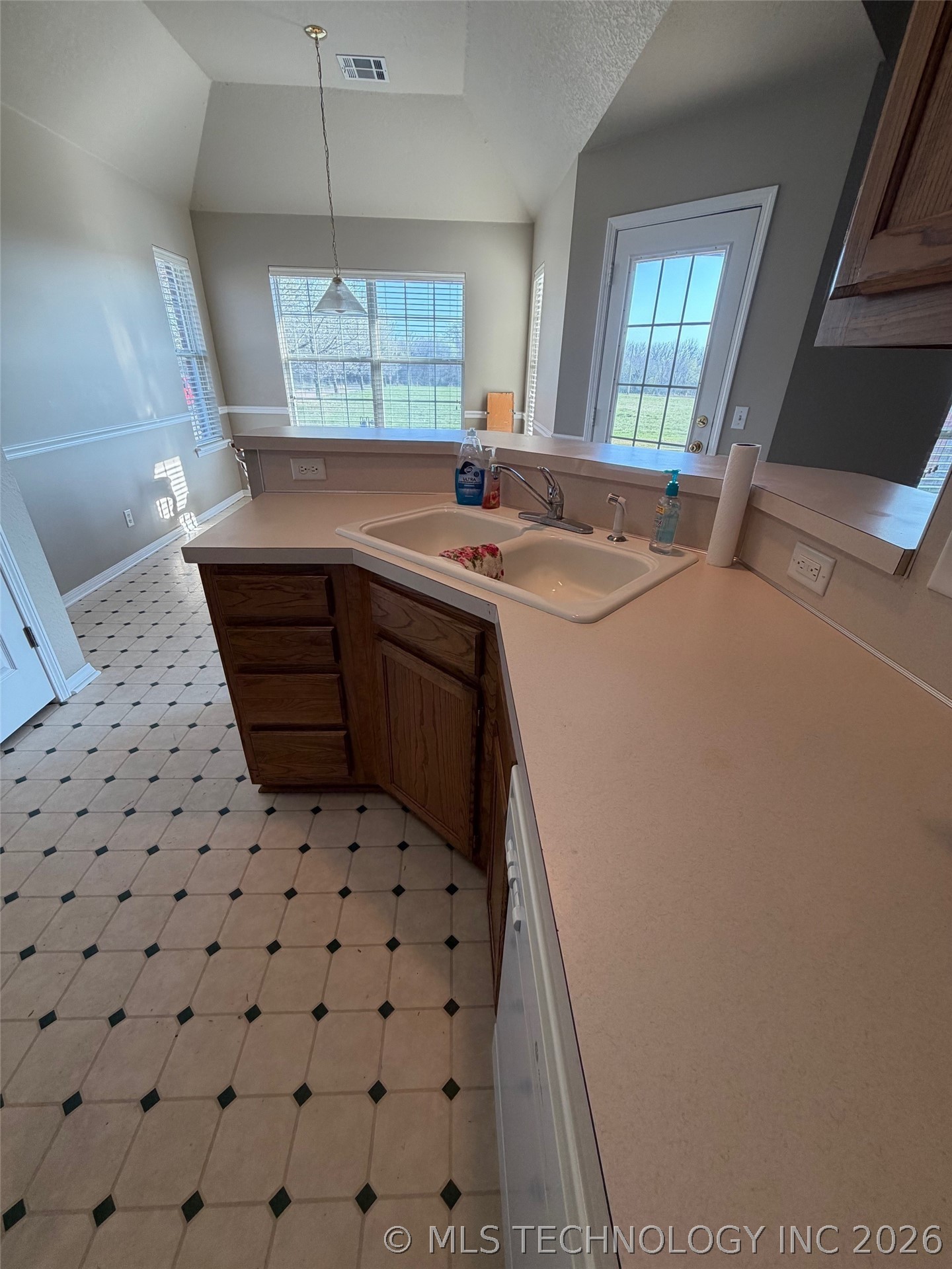 8313 E Lansing Avenue Broken Arrow OK 74014