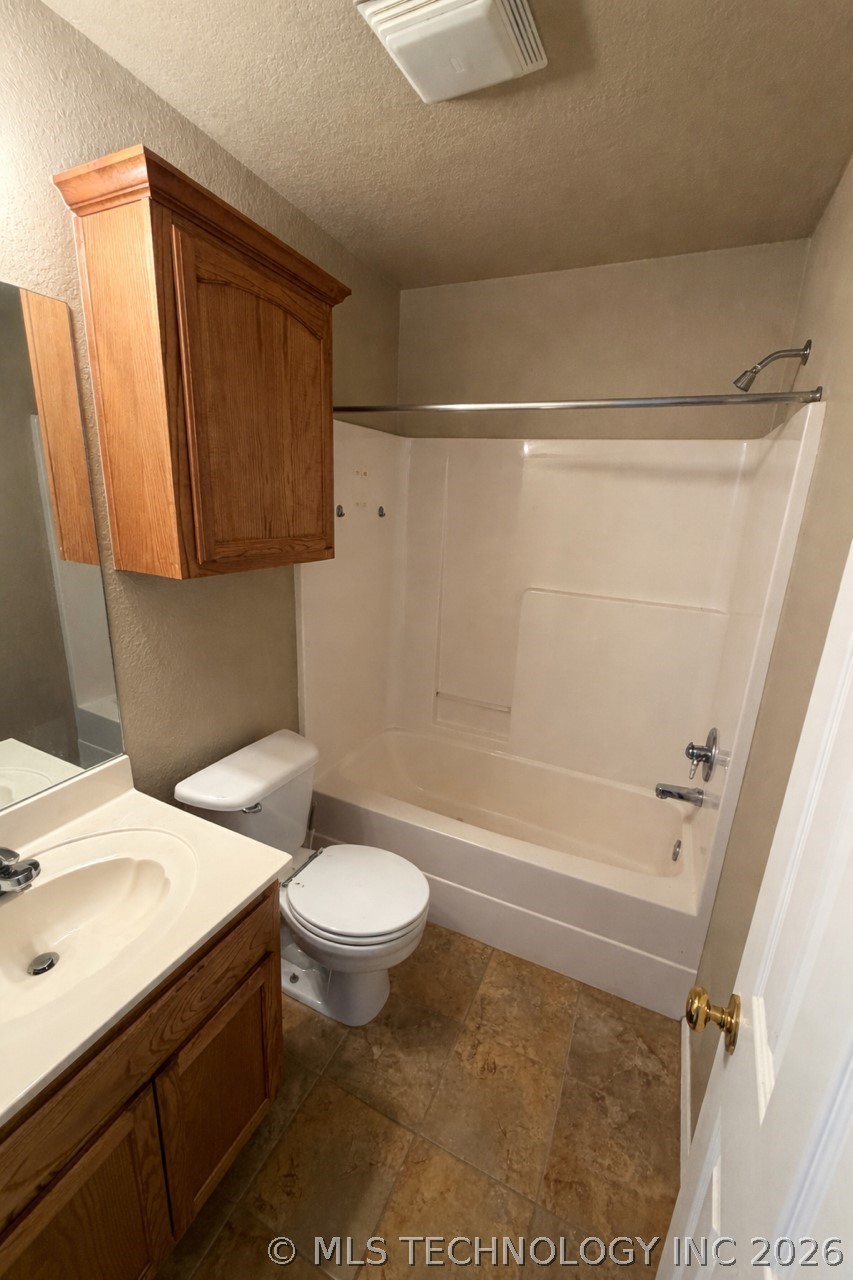 8313 E Lansing Avenue Broken Arrow OK 74014