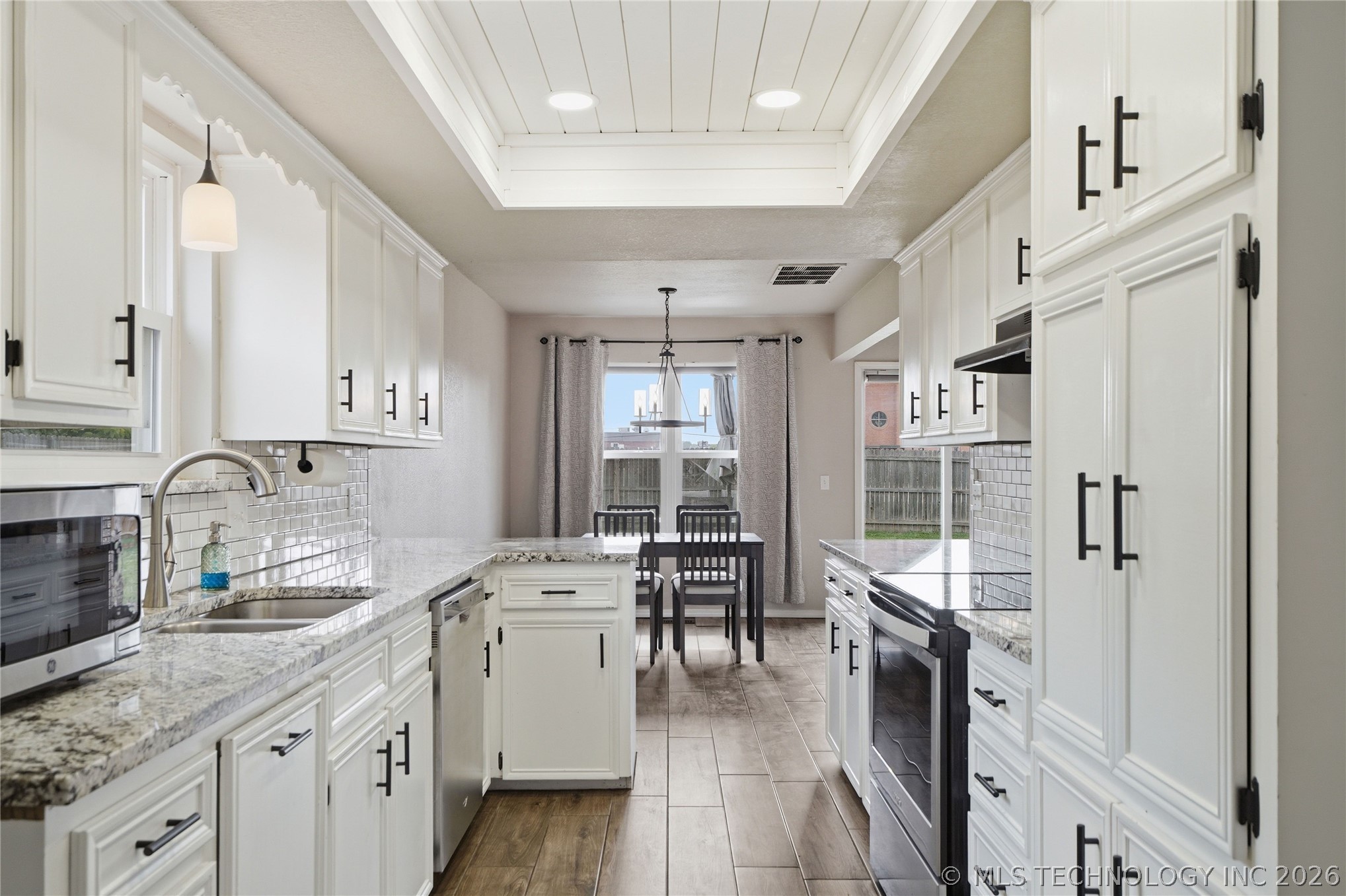 2517 S Hickory Avenue Broken Arrow OK 74012