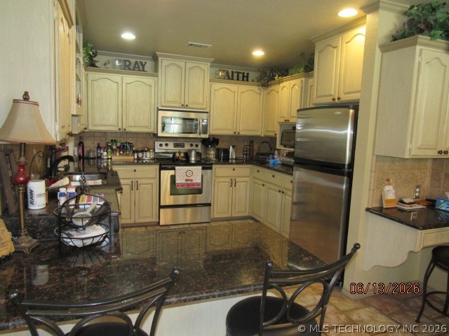 512 Oakland Ardmore OK 73401