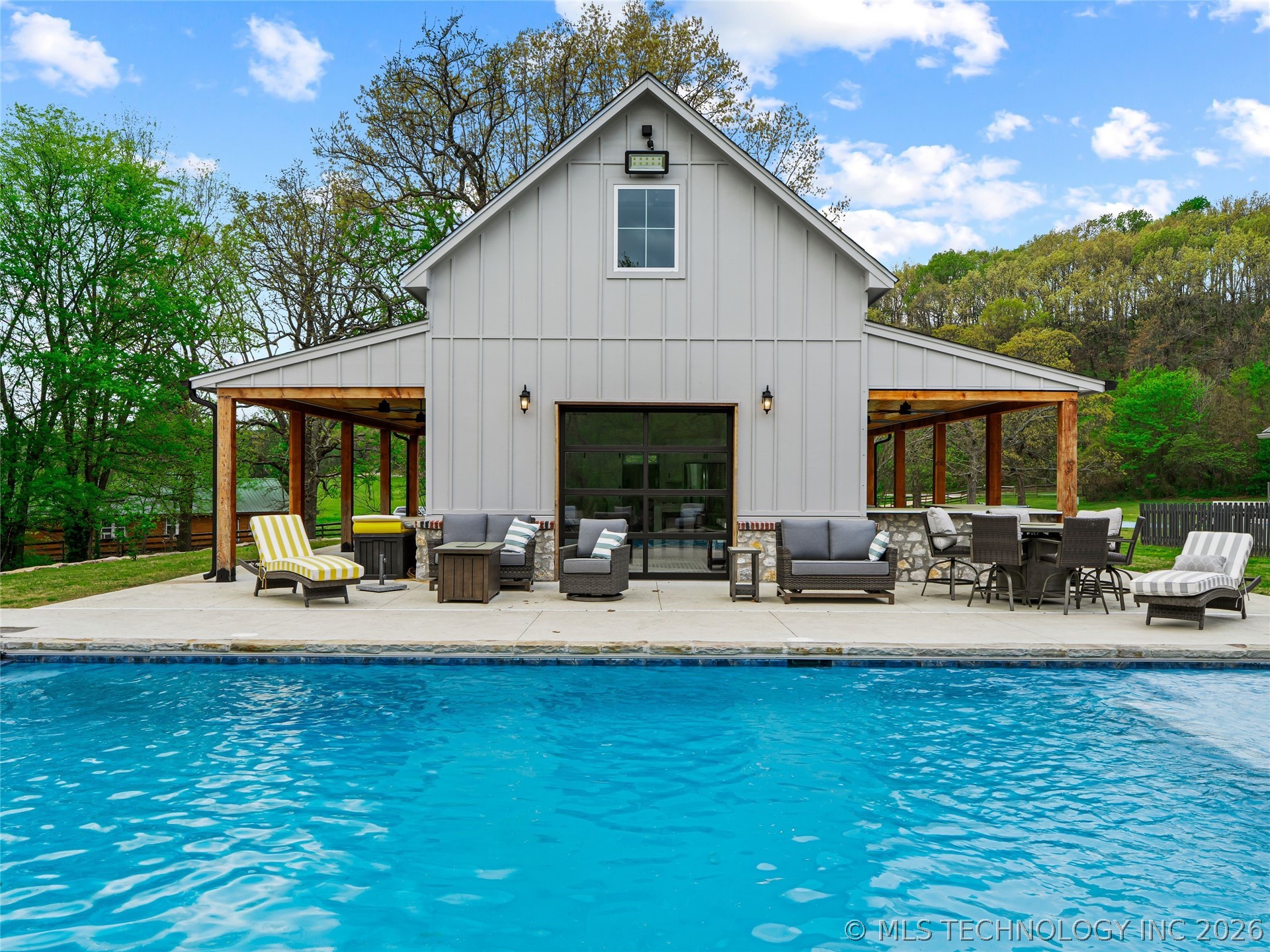 33021 S 625 Road Grove OK 74344