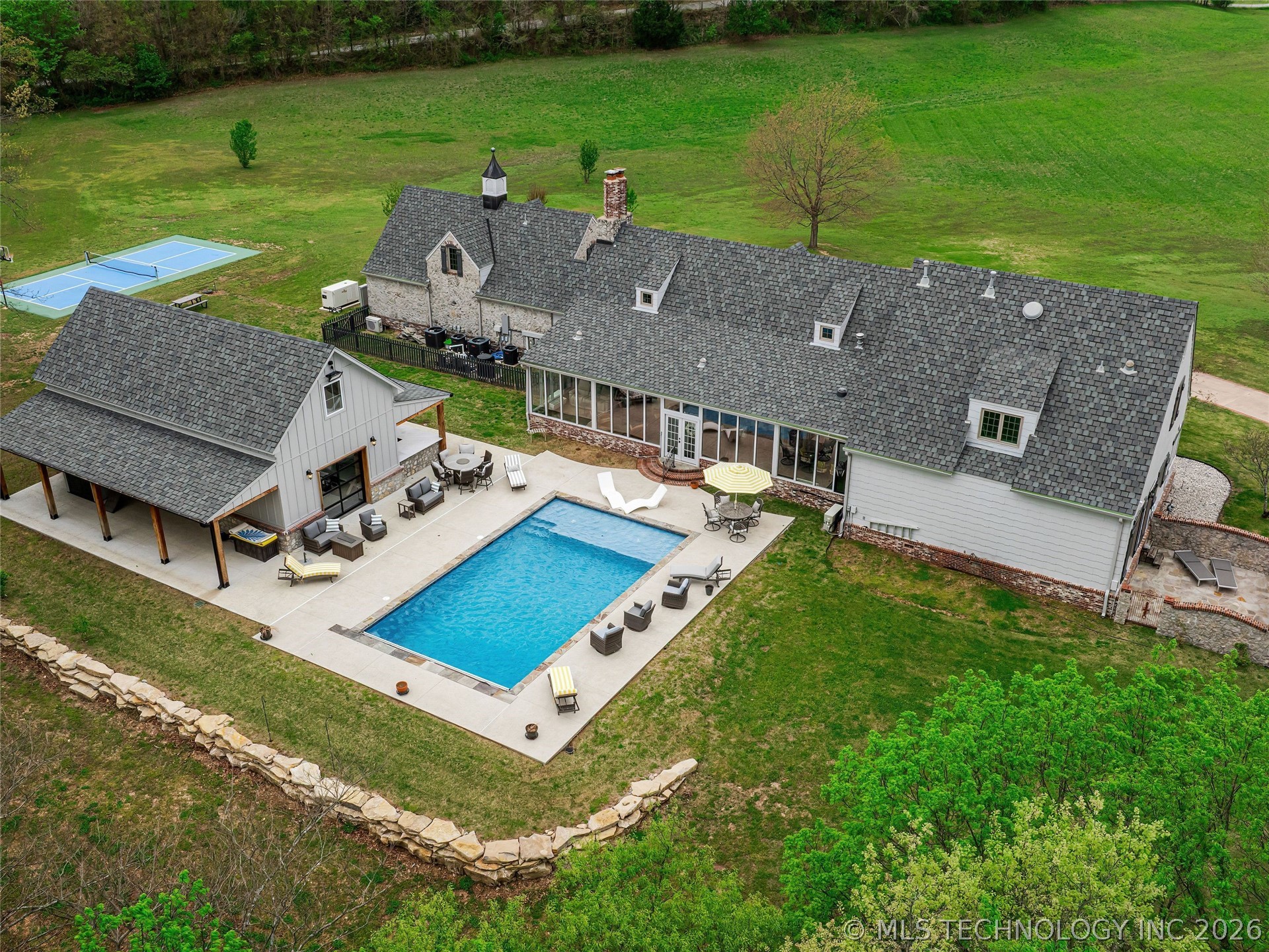 33021 S 625 Road Grove OK 74344