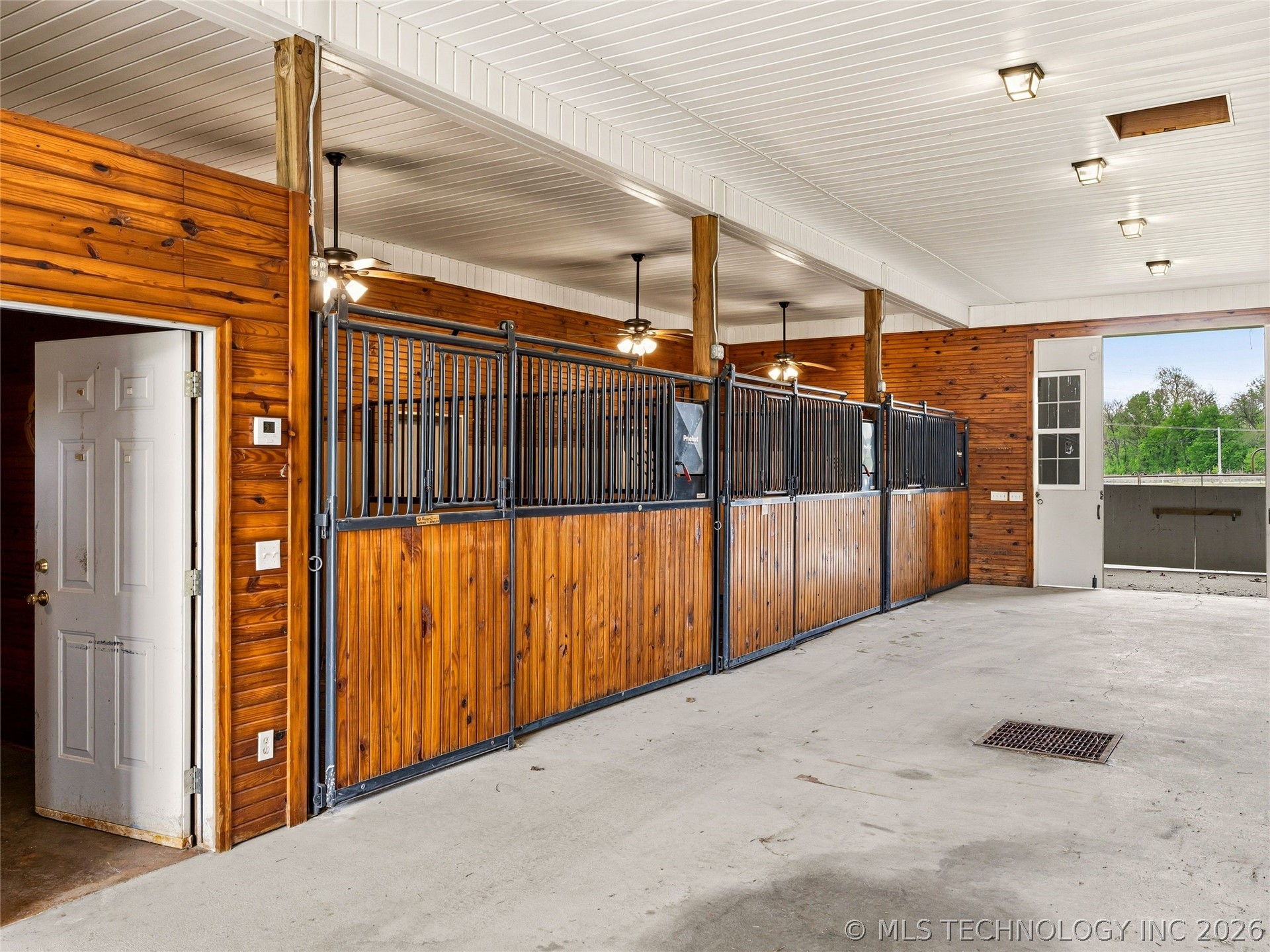 33021 S 625 Road Grove OK 74344
