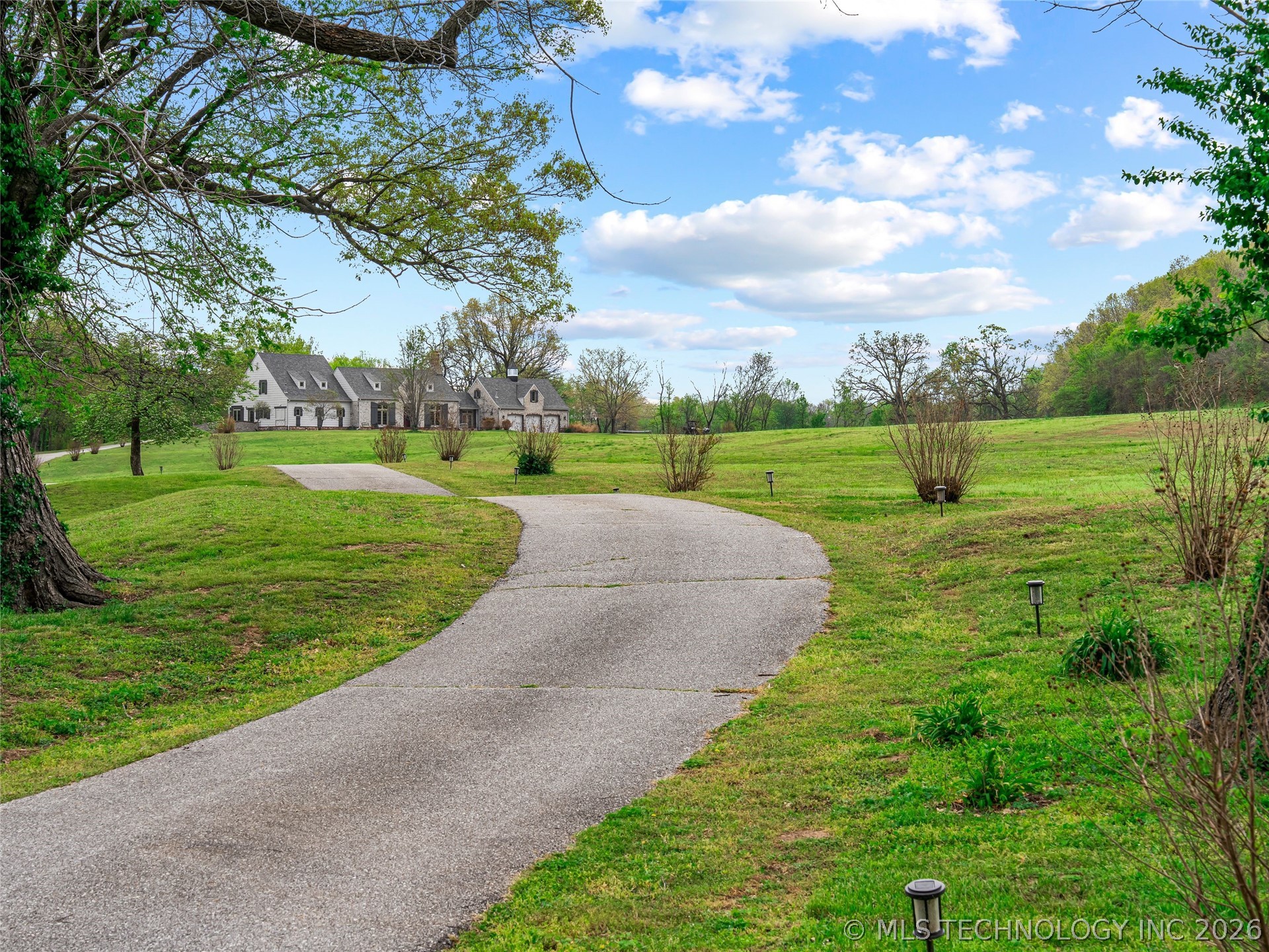 33021 S 625 Road Grove OK 74344