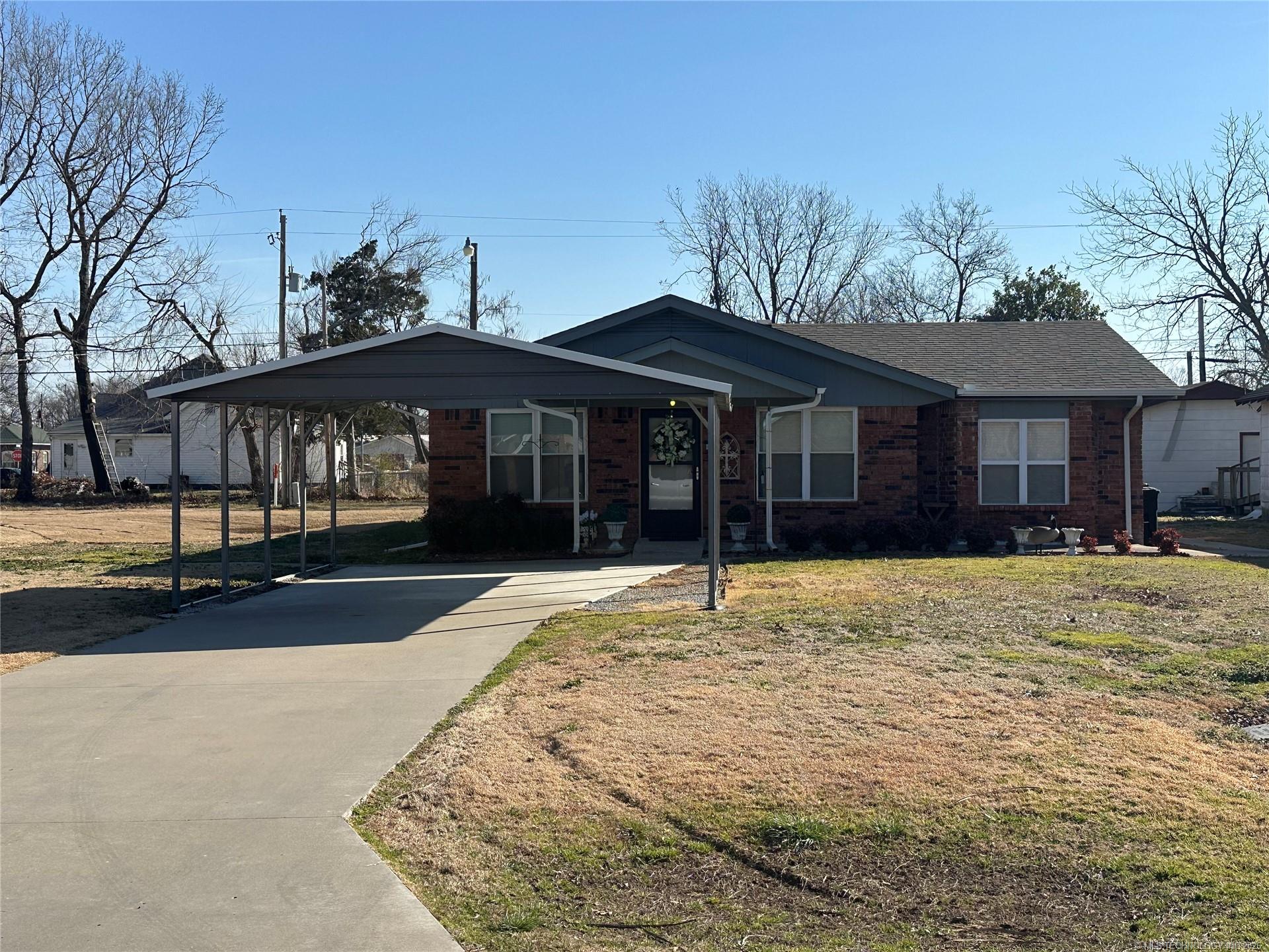 507 S 2nd Street Morris OK 74445