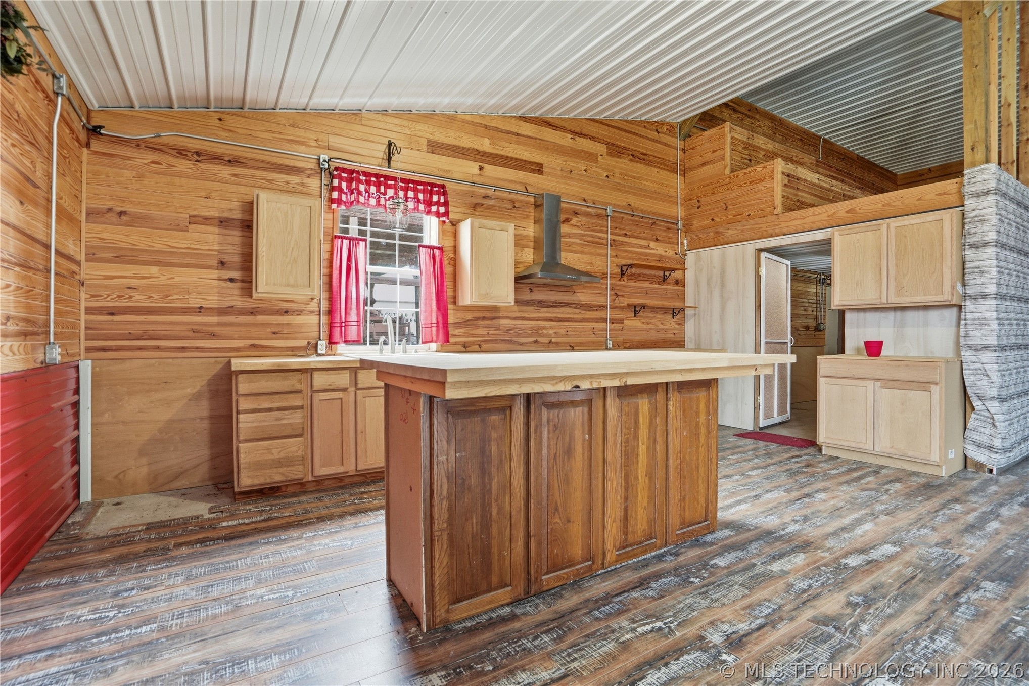 113 S Wilder Chouteau OK 74337