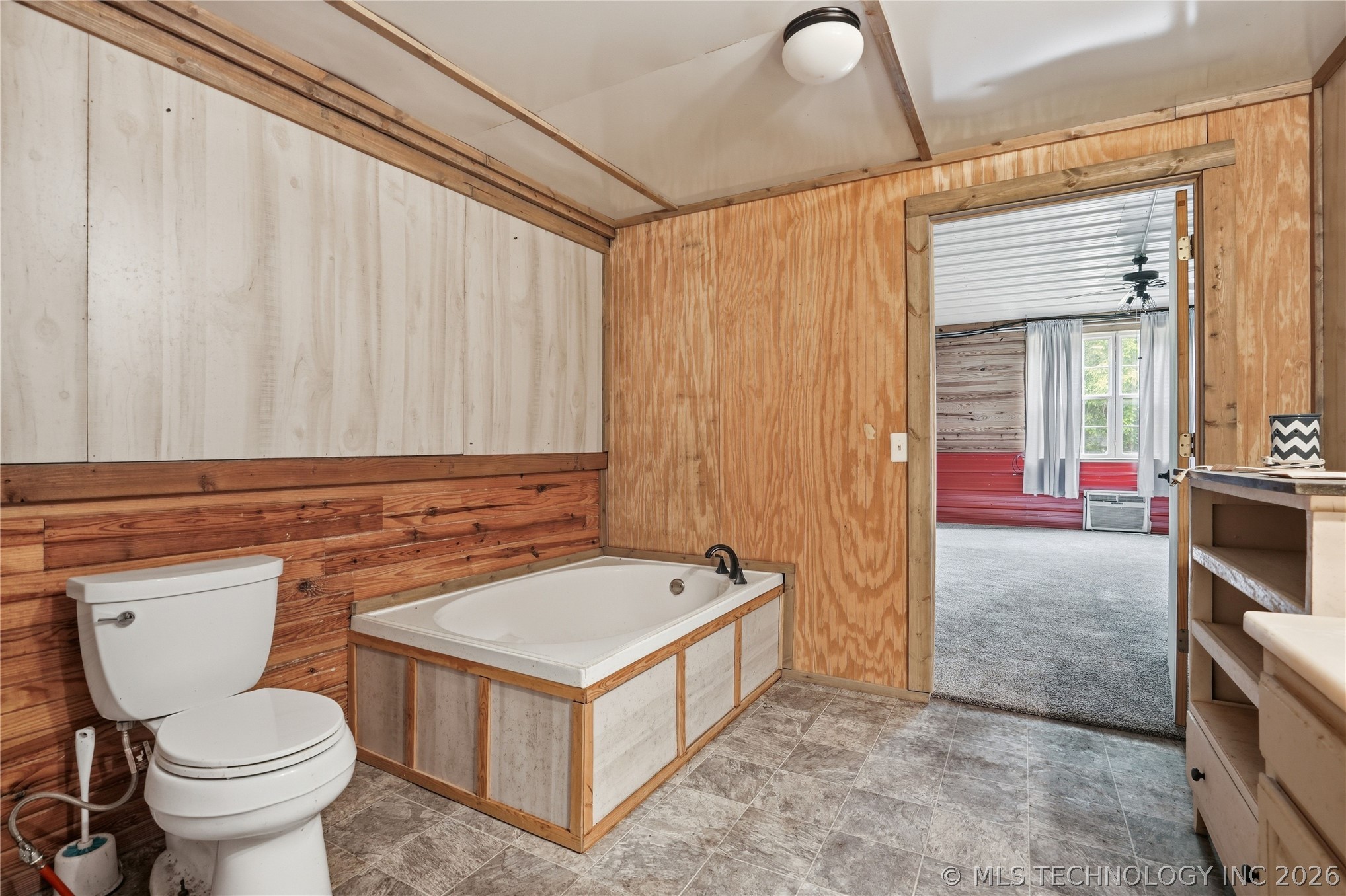 113 S Wilder Chouteau OK 74337