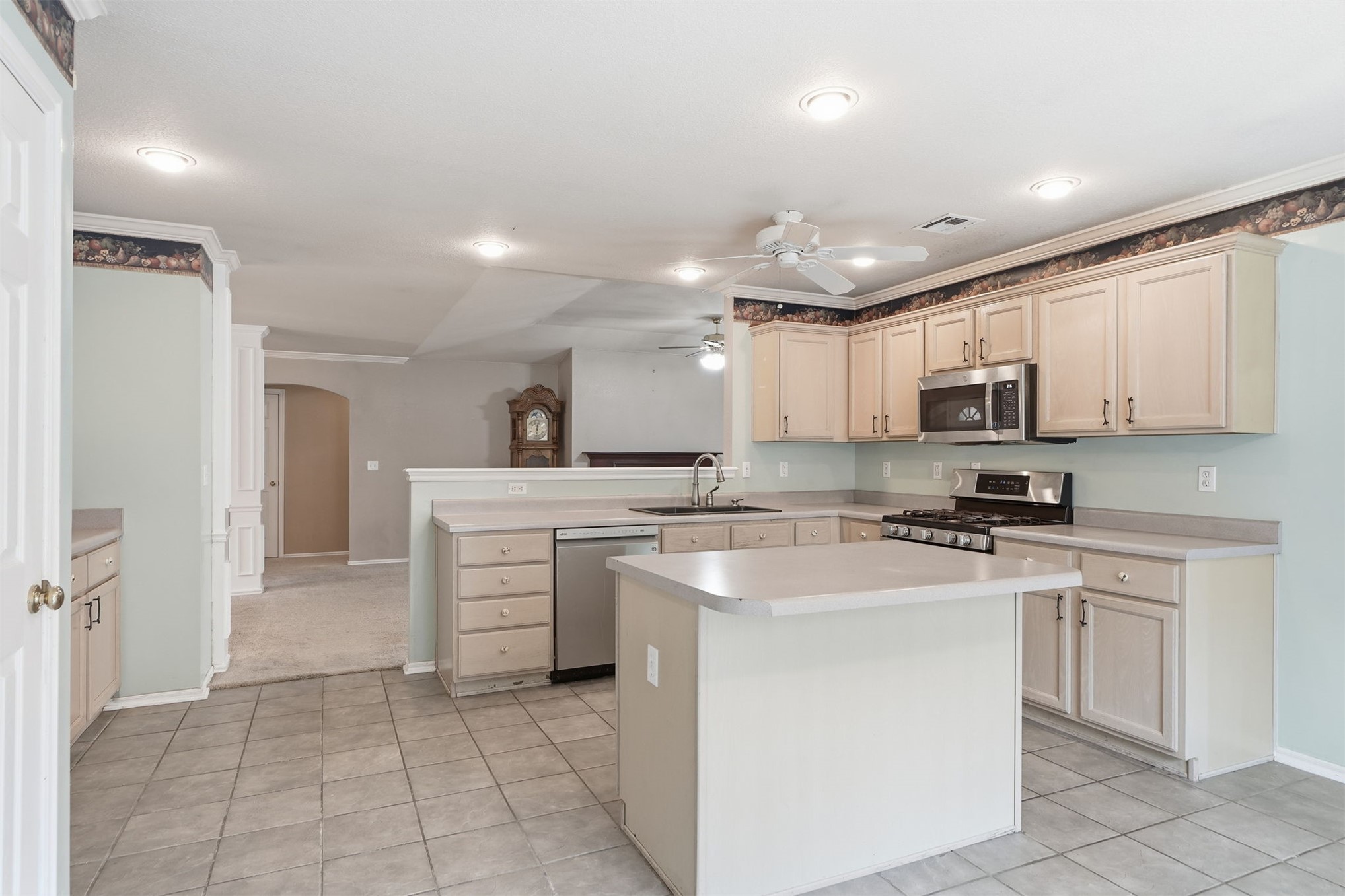 3125 N 2nd Street Broken Arrow OK 74012