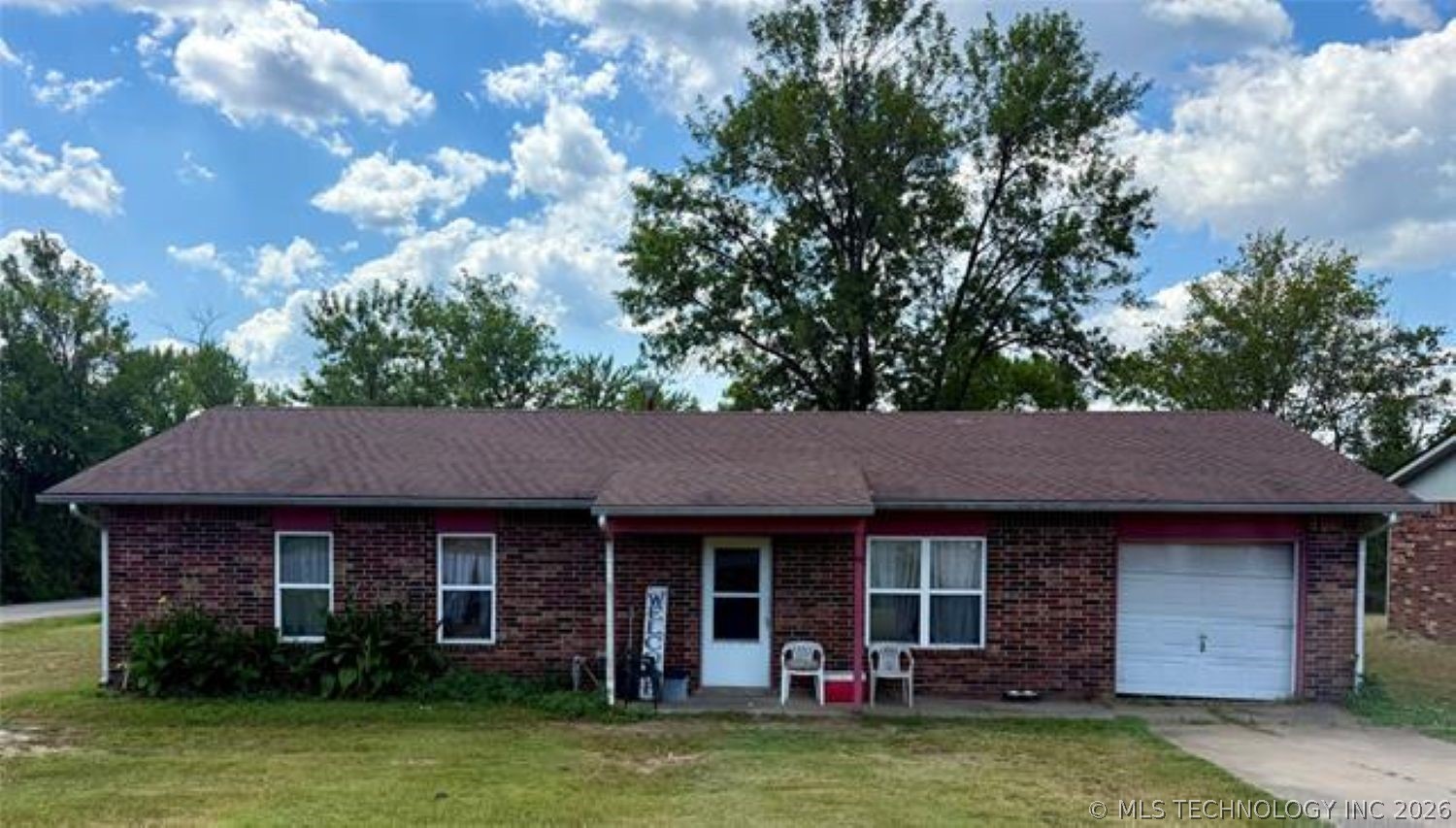815 E Tutt Street Henryetta OK 74437