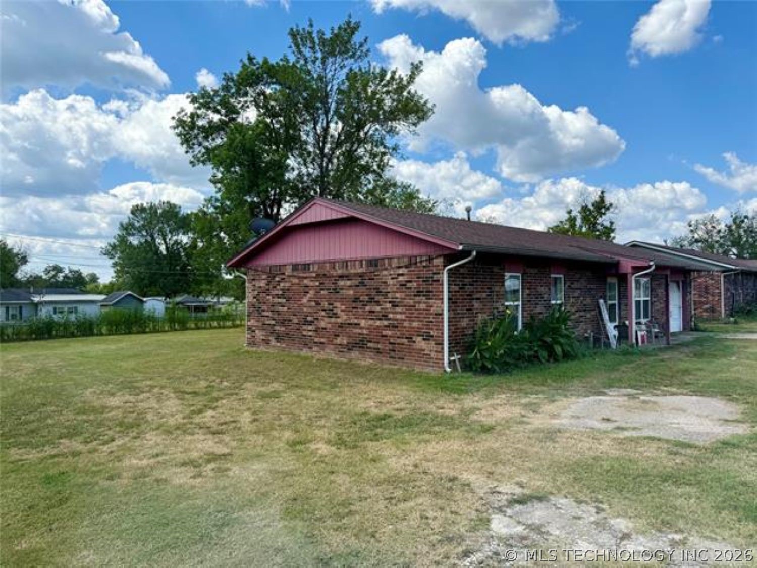 815 E Tutt Street Henryetta OK 74437