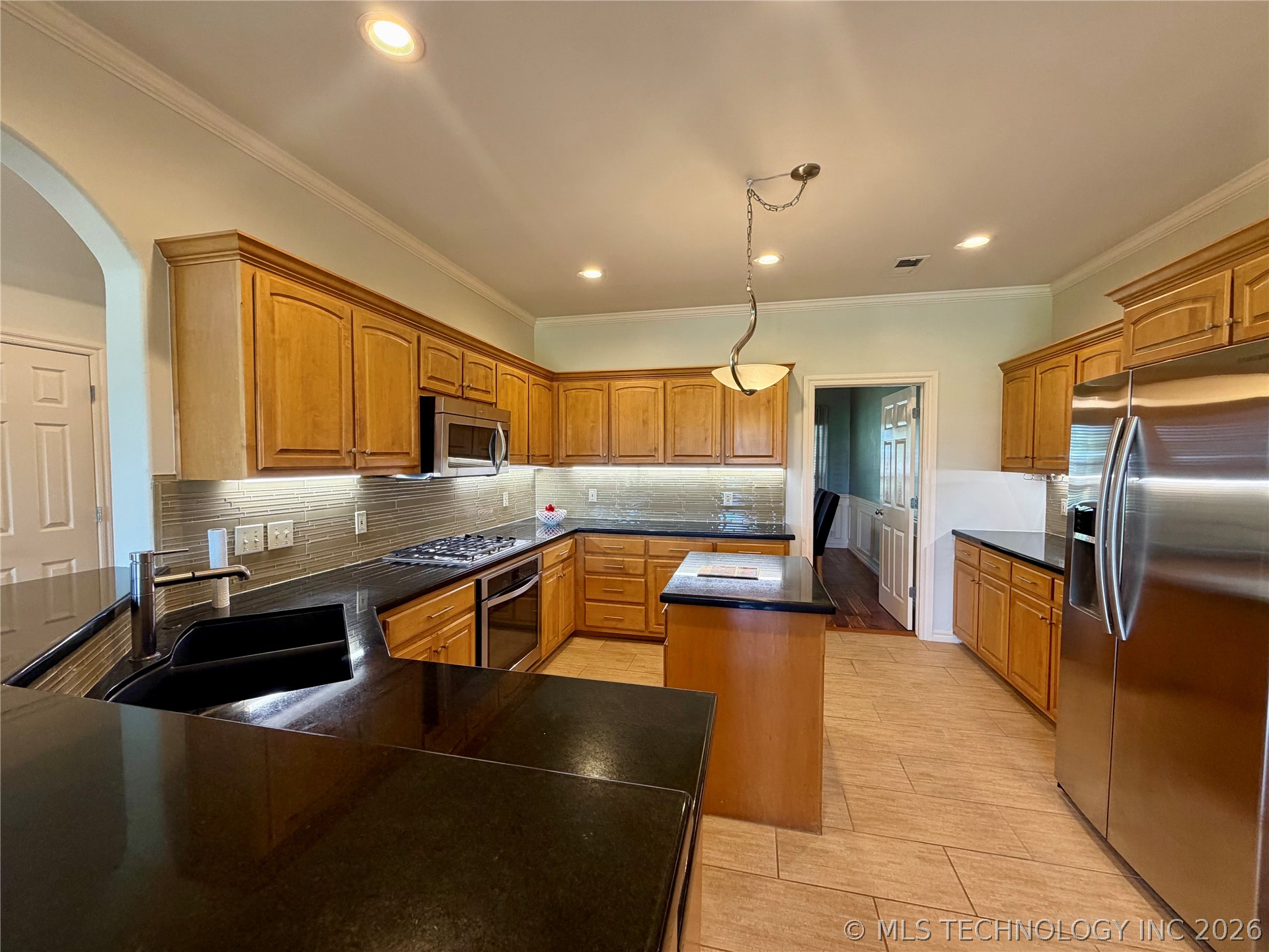 8320 S 257th East Avenue Broken Arrow OK 74014