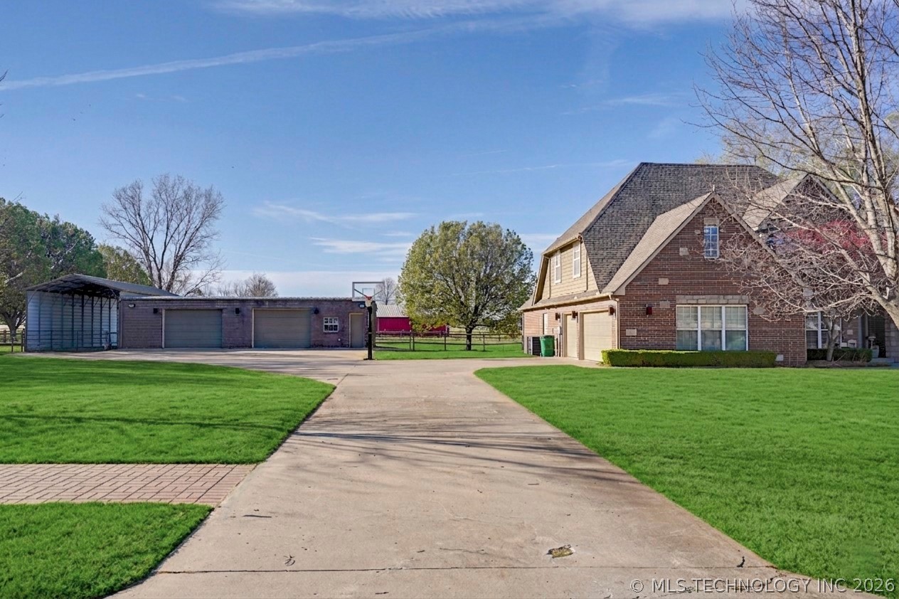 8320 S 257th East Avenue Broken Arrow OK 74014