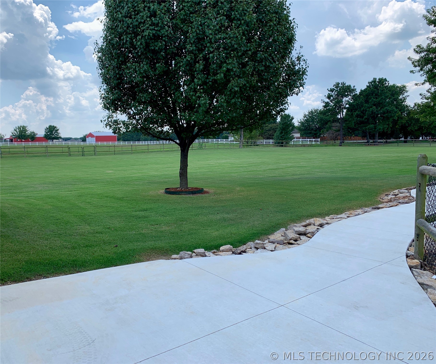 8320 S 257th East Avenue Broken Arrow OK 74014