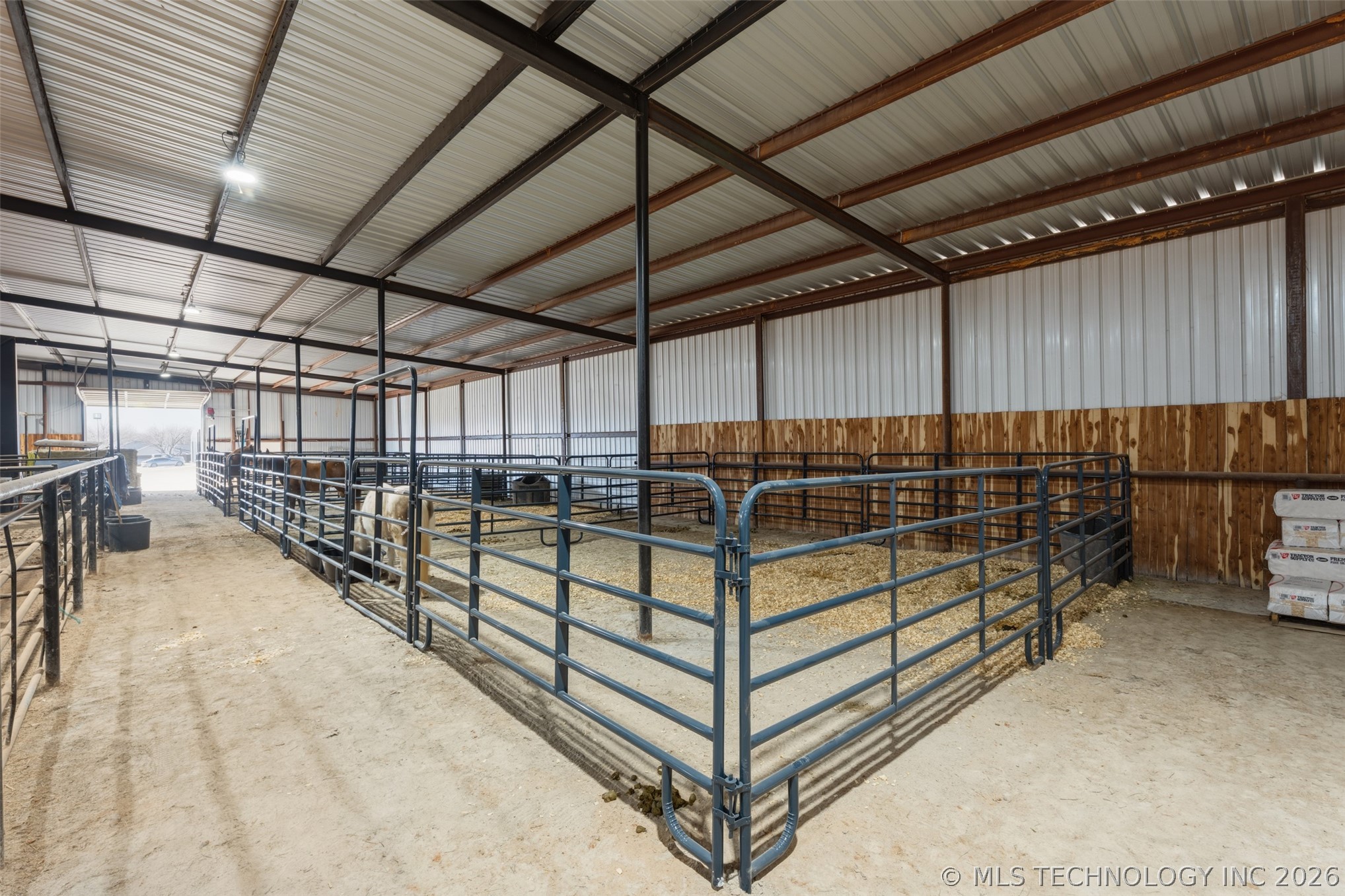 13354 E 520 Road Colcord OK 74338