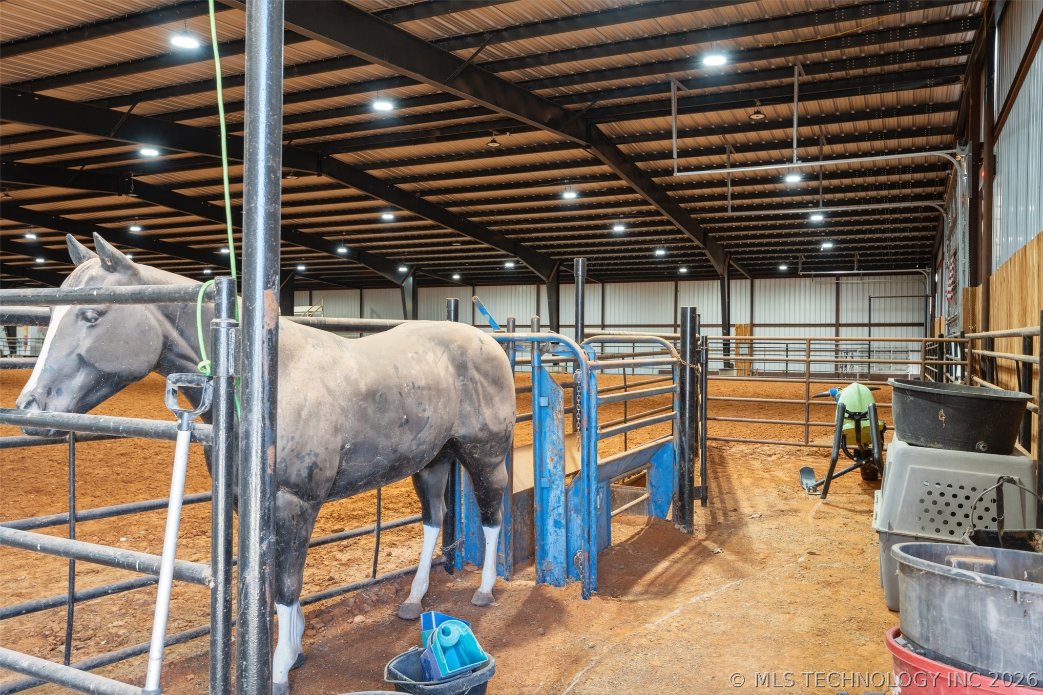 13354 E 520 Road Colcord OK 74338