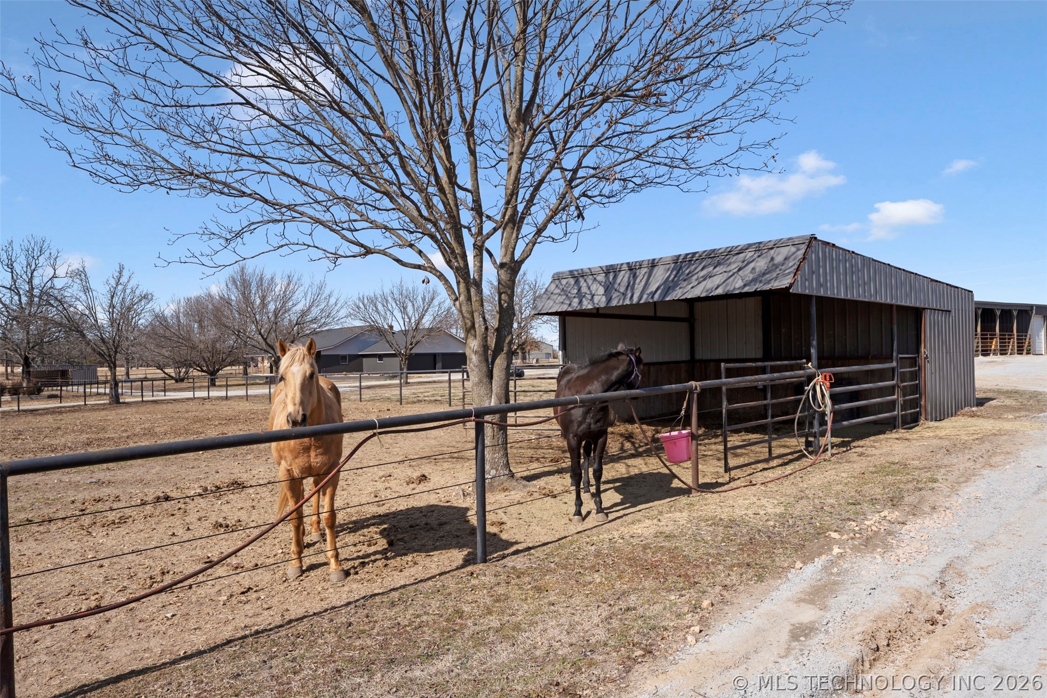 13354 E 520 Road Colcord OK 74338