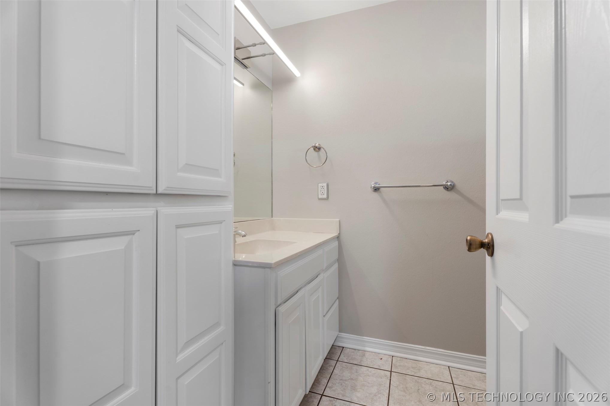13354 E 520 Road Colcord OK 74338
